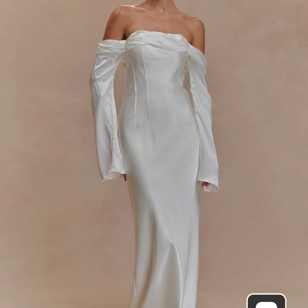 NWT! Meshki Strapless Cream Gown